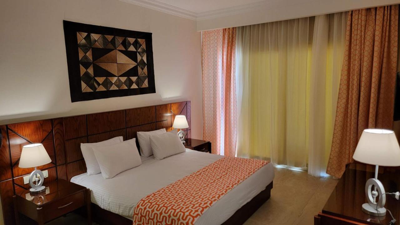 Oyster Bay Beach Resort - Luxury Serviced Condo Marsa Alam Buitenkant foto