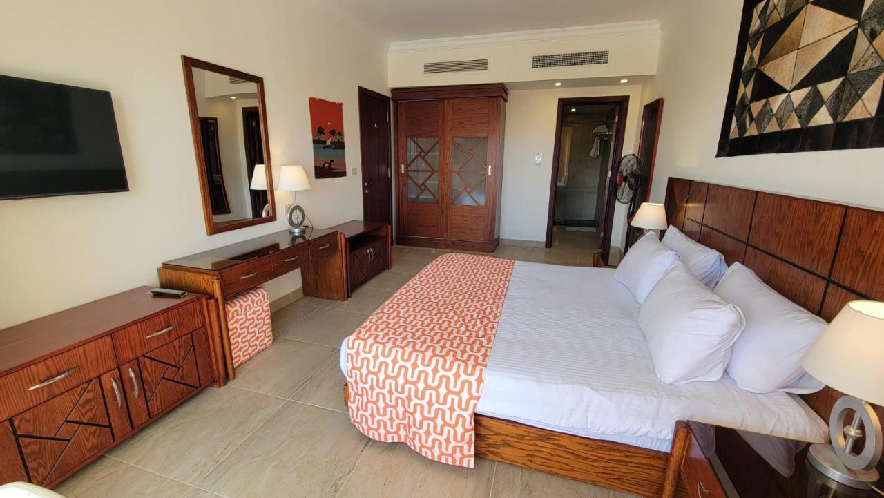 Oyster Bay Beach Resort - Luxury Serviced Condo Marsa Alam Buitenkant foto