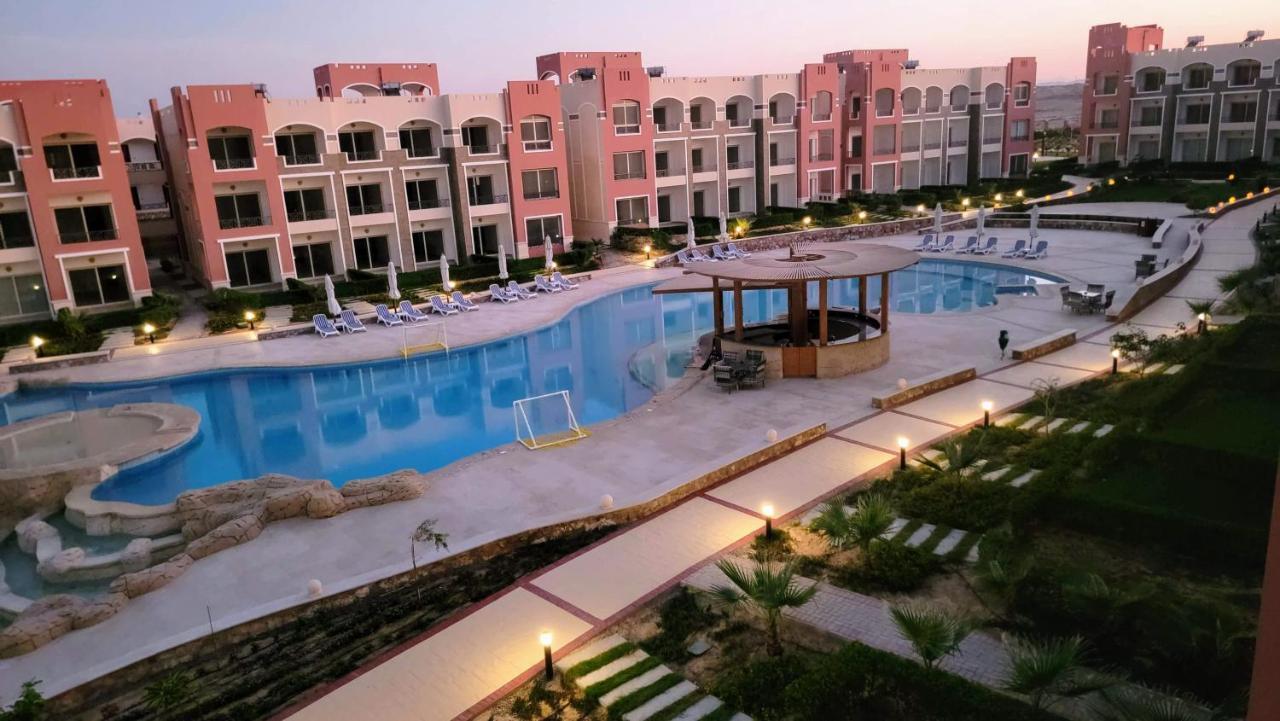 Oyster Bay Beach Resort - Luxury Serviced Condo Marsa Alam Buitenkant foto