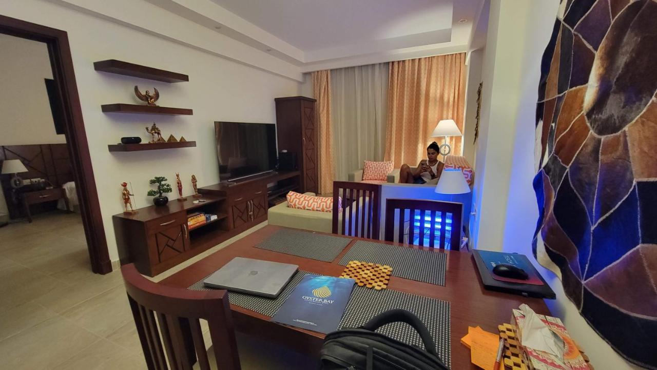 Oyster Bay Beach Resort - Luxury Serviced Condo Marsa Alam Buitenkant foto