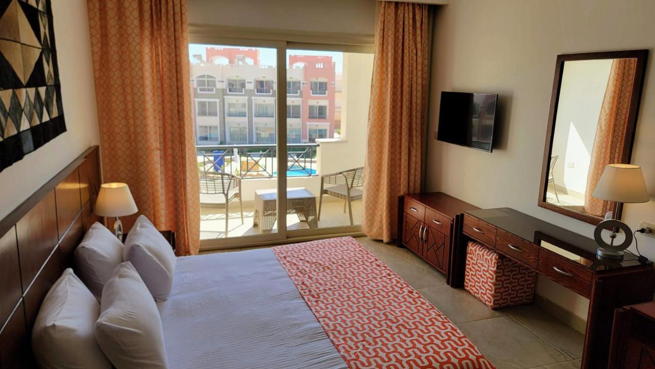 Oyster Bay Beach Resort - Luxury Serviced Condo Marsa Alam Buitenkant foto